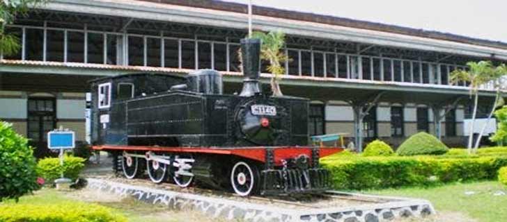 Stasiun Kereta Api Tertua Di Indonesia